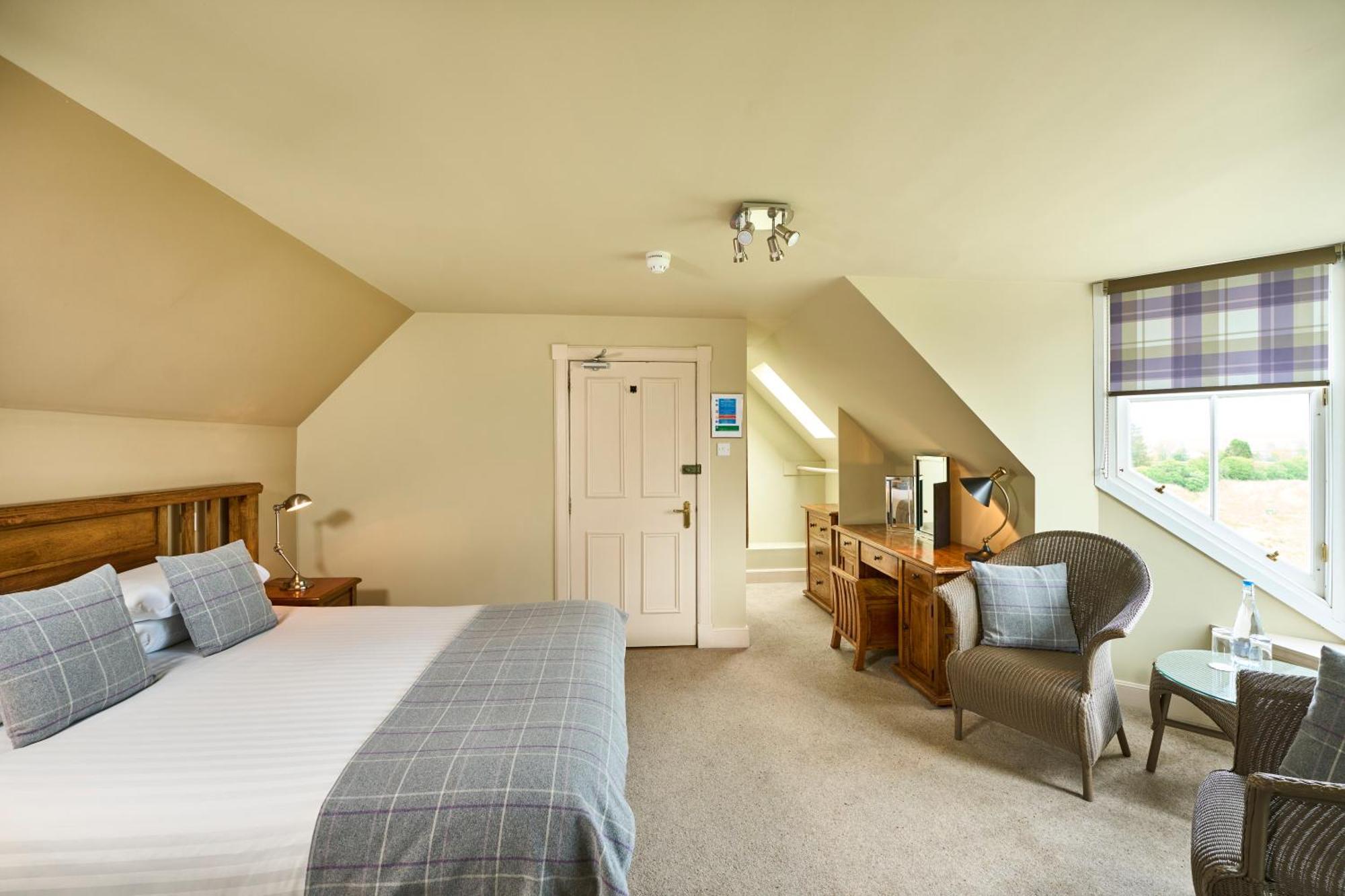 Ulbster Arms Hotel Near Thurso Halkirk Esterno foto